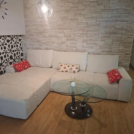 Metro Targowek Spacious With Parking By Renters Apartment *