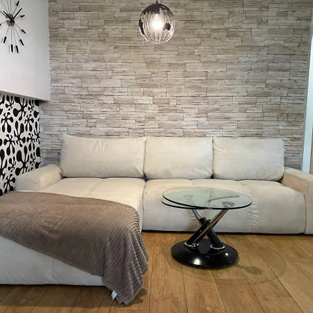 Metro Targowek Spacious With Parking By Renters Lejlighed *