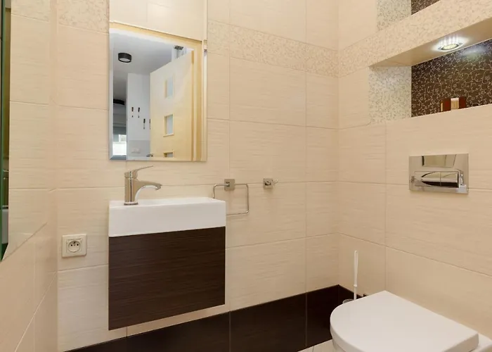 Lägenhet Metro Targowek Spacious With Parking By Renters