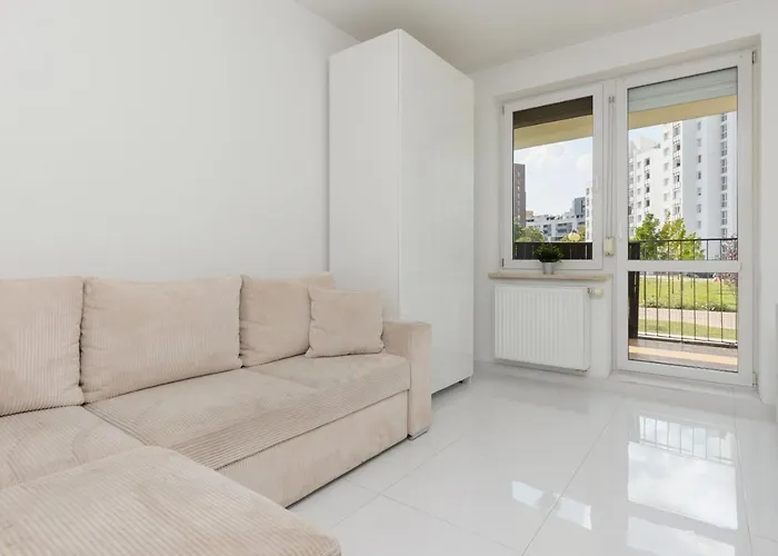 Lägenhet Metro Targowek Spacious With Parking By Renters