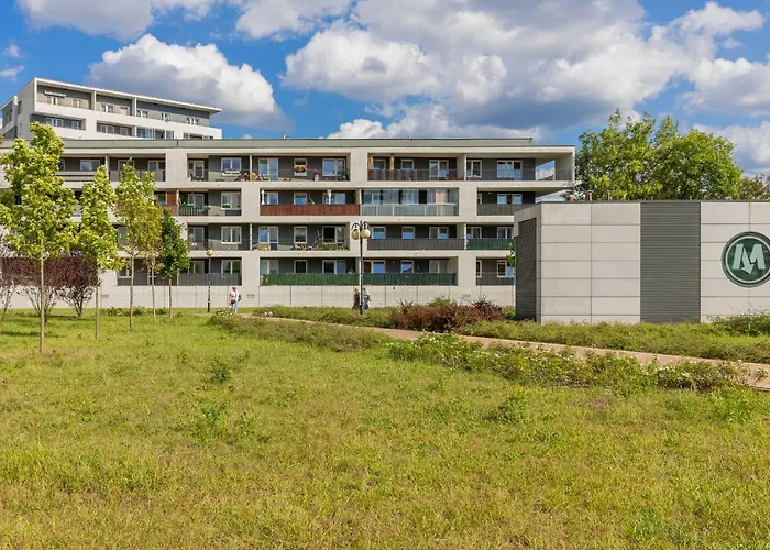 Lägenhet Metro Targowek Spacious With Parking By Renters *